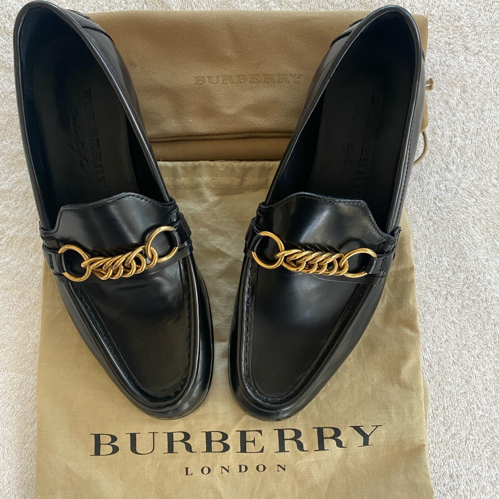 Authentic black Burberry chain loafers size 8